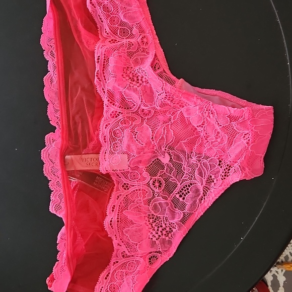 Victoria secret  panties - Picture 2 of 3